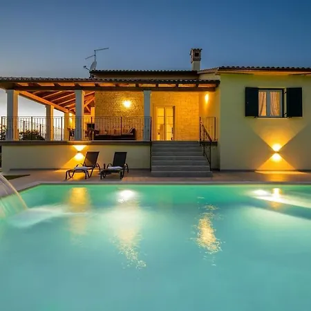 Villa Kiara By Istrialux Ladici